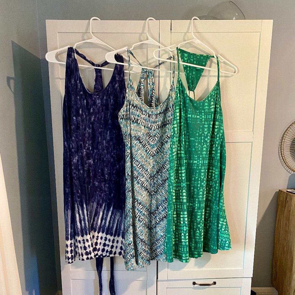 PATAGONIA - Size L Dress Lot